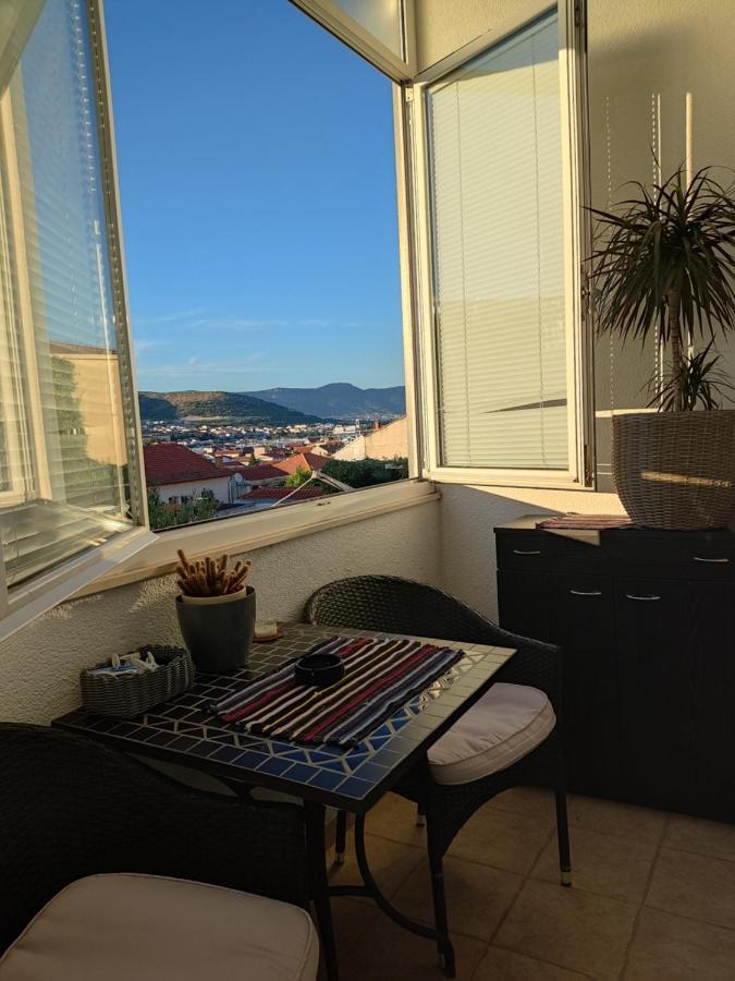 Leona Lägenhet Trogir Exteriör bild